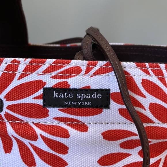 Kate Spade ♠️ floral canvas tote EUC - Picture 2 of 8